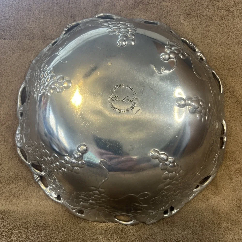 Arthur Court Serving Bowl Grape Collection 12